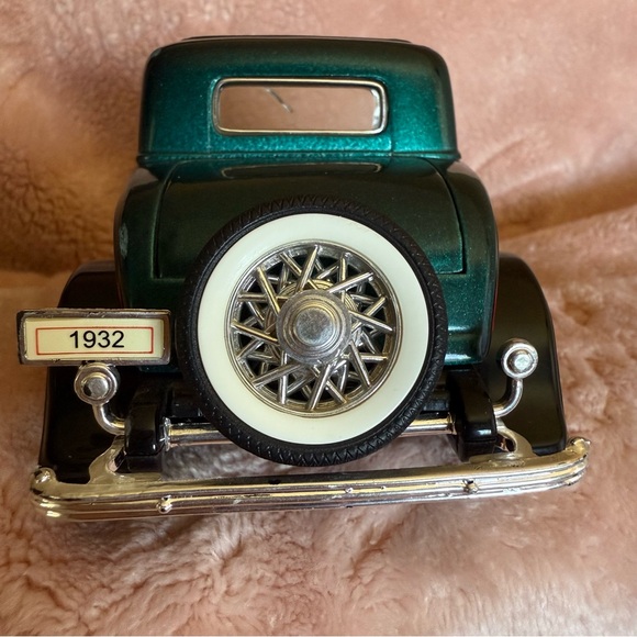 1932 Ford 3-Window Coupe - Die-Cast 1:32 - Sunnyside SS 7722 - Green - Picture 4 of 9